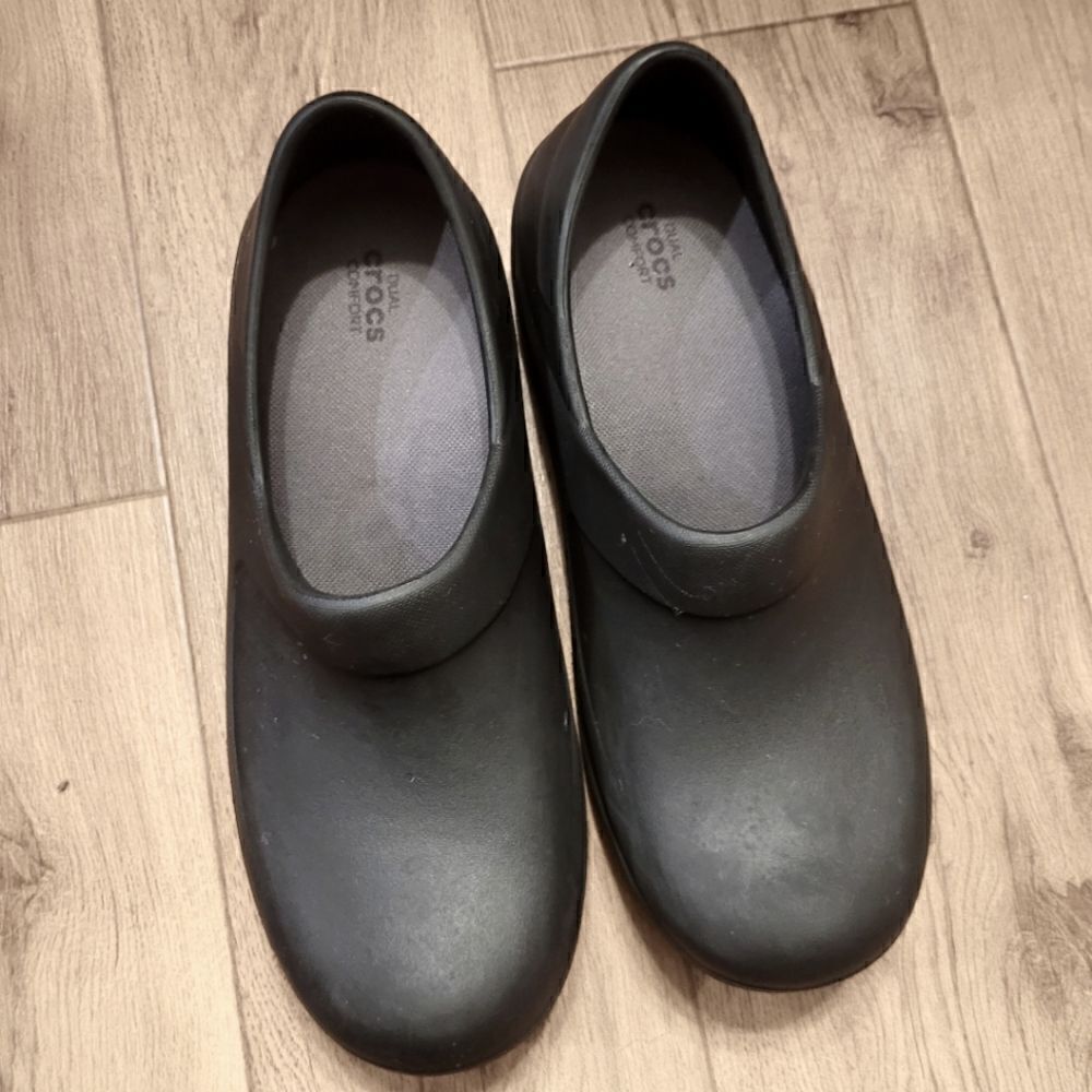 Crocs Slip-on Clogs Shoes Black Size 10